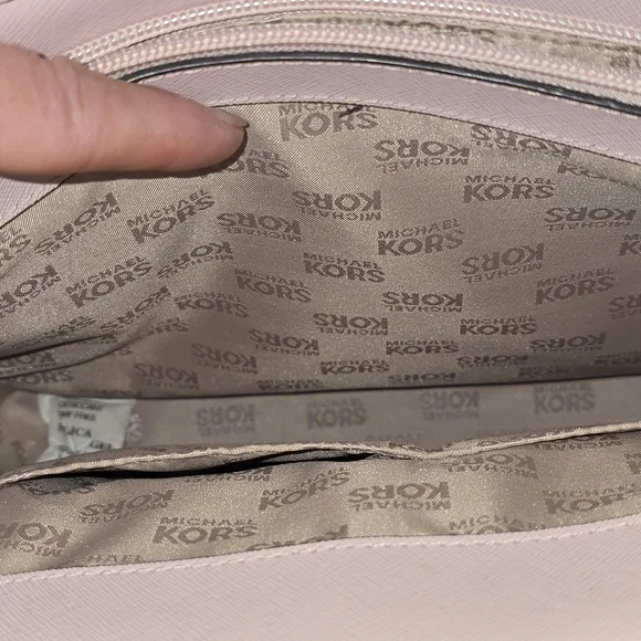 Michael Kors Jet Set Medium Saffiano light pink Leather Pocket  LIKE NEW - Picture 6 of 9